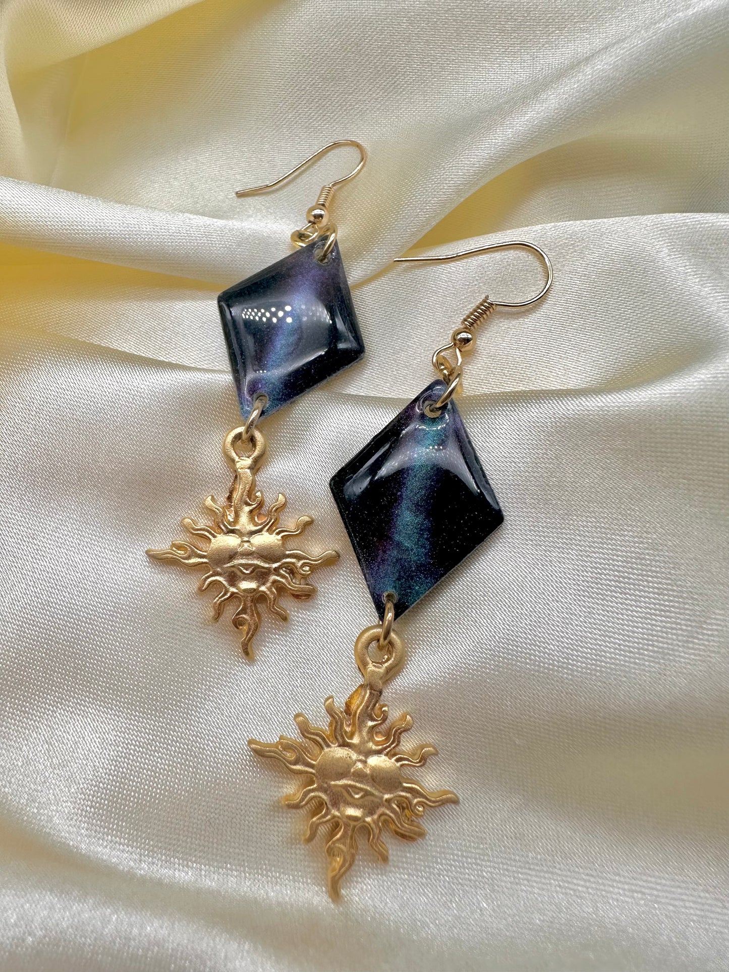 MILKYWAY - Earrings with 18k gold plated sun charm and handmade galaxy resin